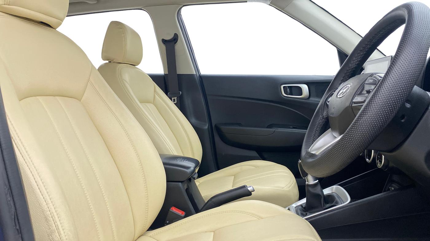 2022 Hyundai VENUE SX 1.0 TURBO, Petrol, Manual, 65,330 km, Right Side Front Door Cabin