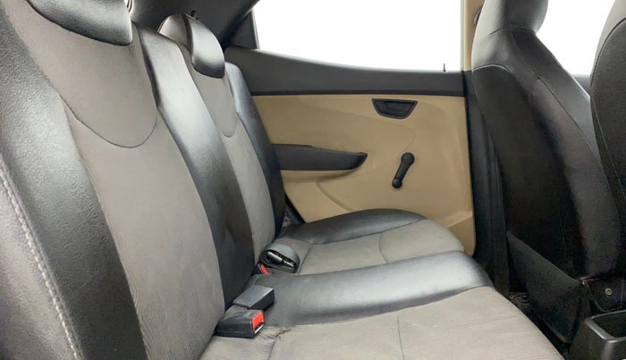 2012 Hyundai Eon MAGNA +, Petrol, Manual, 1,10,019 km, Right Side Rear Door Cabin