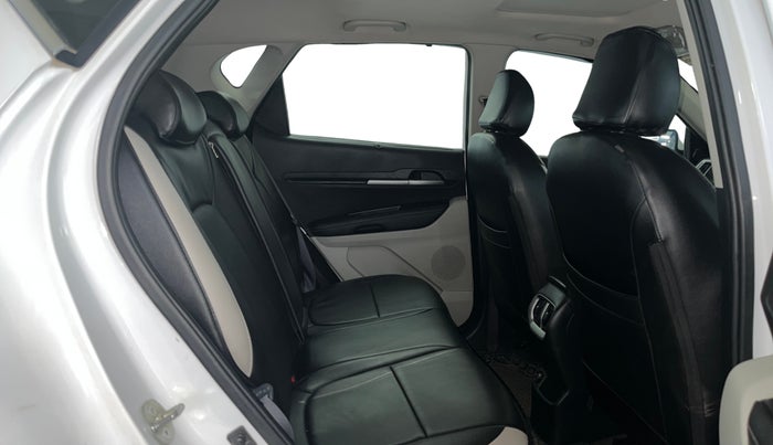 2023 KIA SONET HTX 1.0 IMT, Petrol, Manual, 70,725 km, Right Side Rear Door Cabin