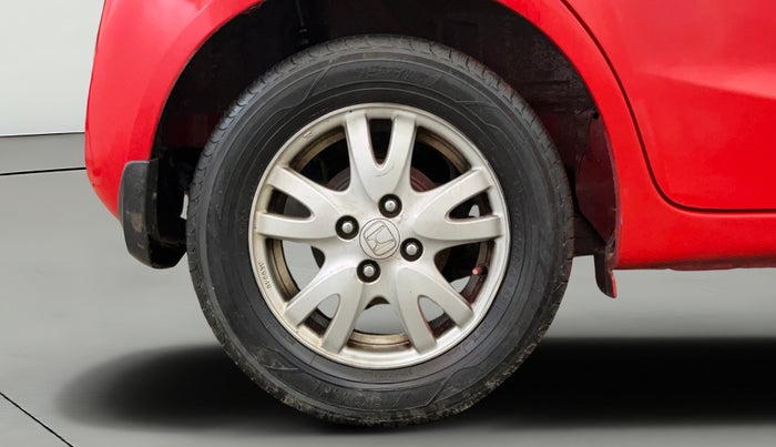 2014 Honda Brio VX MT, Petrol, Manual, 68,920 km, Right Rear Wheel