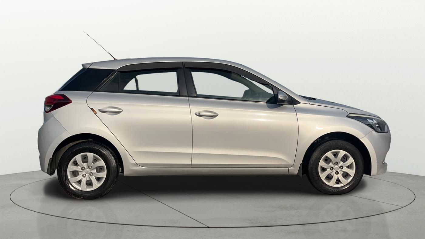 2017 Hyundai Elite i20 SPORTZ 1.2, Petrol, Manual, 73,293 km, Right Side View