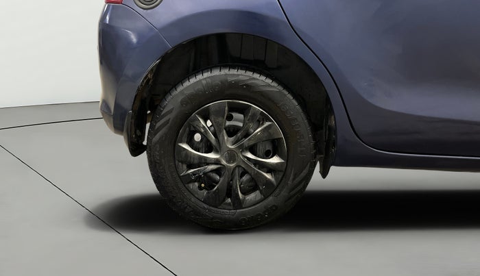 2023 Maruti Swift VXI CNG, CNG, Manual, 80,336 km, Right Rear Wheel