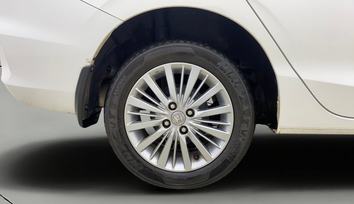 2022 Honda City 1.5L I-VTEC V CVT 5TH GEN, Petrol, Automatic, 12,834 km, Right Rear Wheel