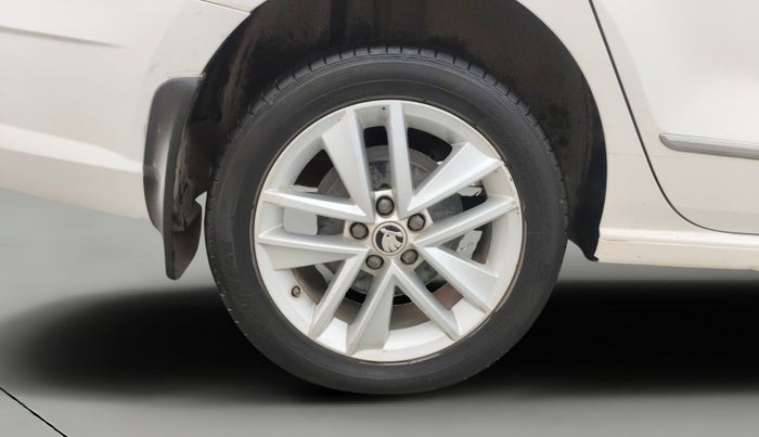 2021 Skoda Rapid STYLE TSI, Petrol, Manual, 40,438 km, Right Rear Wheel