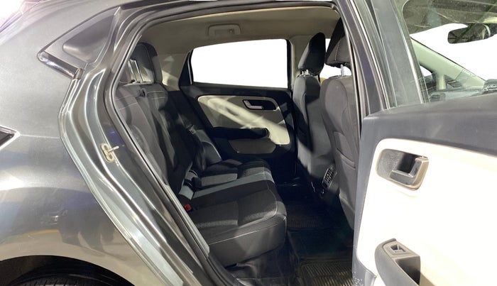 2023 Tata ALTROZ XZA, Petrol, Automatic, 44,510 km, Right Side Rear Door Cabin