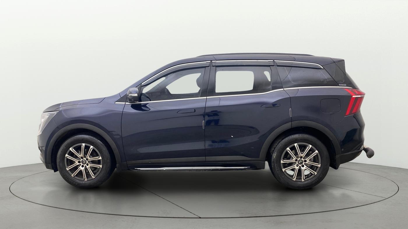 2023 Mahindra XUV700 AX 7 LUXURY P AT 7 STR, Petrol, Automatic, 36,034 km, Left Side