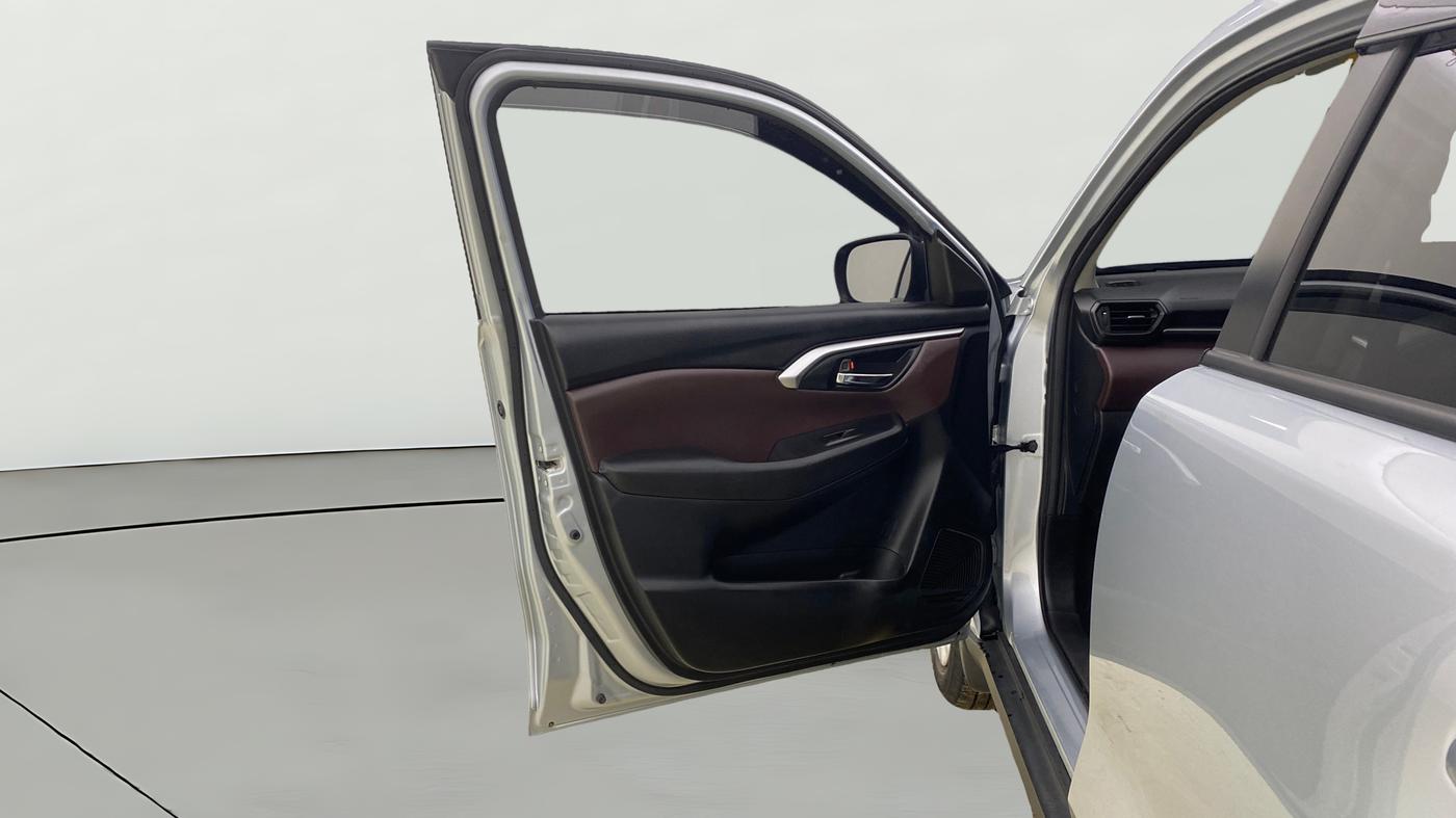 2025 Maruti Grand Vitara DELTA SMART HYBRID, Petrol, Manual, 9,324 km, LHS Front Door