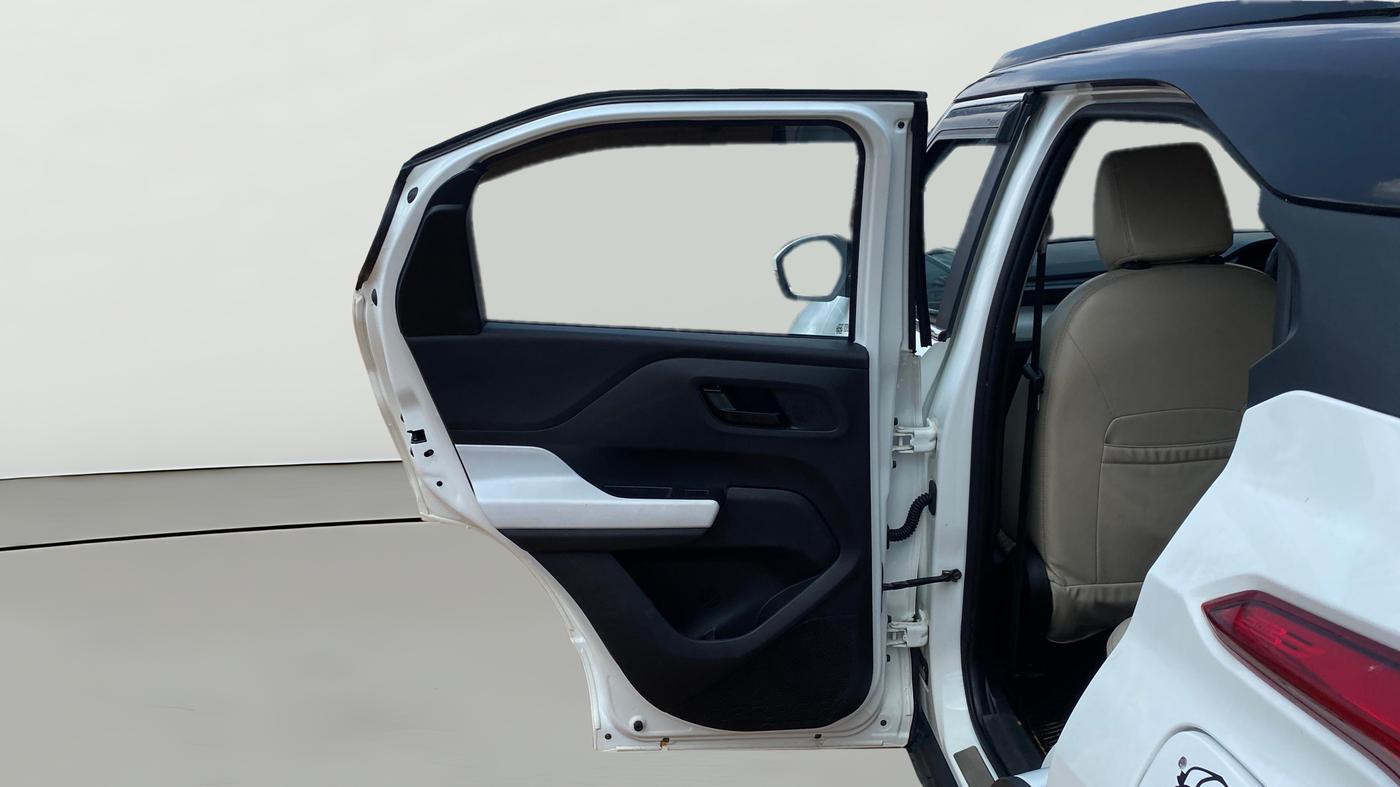2021 Tata PUNCH ACCOMPLISHED AMT, Petrol, Automatic, 30,122 km, LHS Rear Door