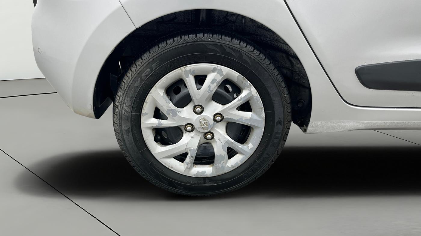 2018 Hyundai Grand i10 SPORTZ 1.2 KAPPA VTVT, Petrol, Manual, 71,176 km, Right Rear Wheel