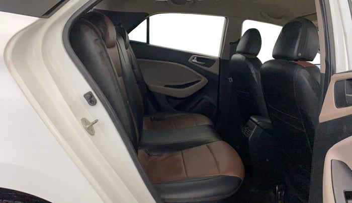 2018 Hyundai Elite i20 MAGNA EXECUTIVE 1.2, CNG, Manual, 73,543 km, Right Side Rear Door Cabin