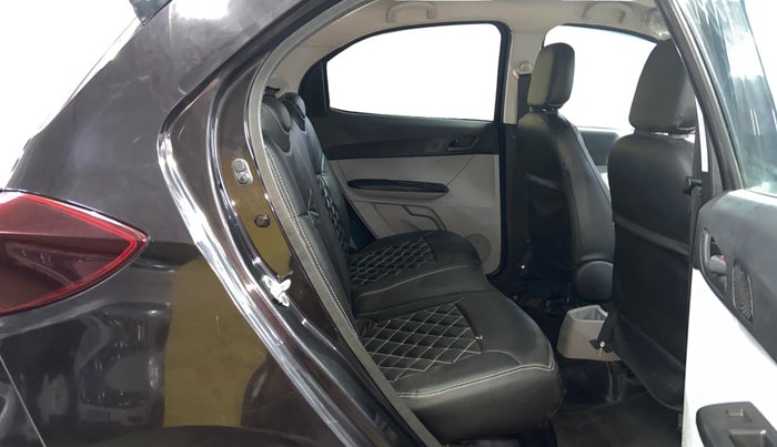 2023 Tata Tiago XT CNG, CNG, Manual, 52,481 km, Right Side Rear Door Cabin