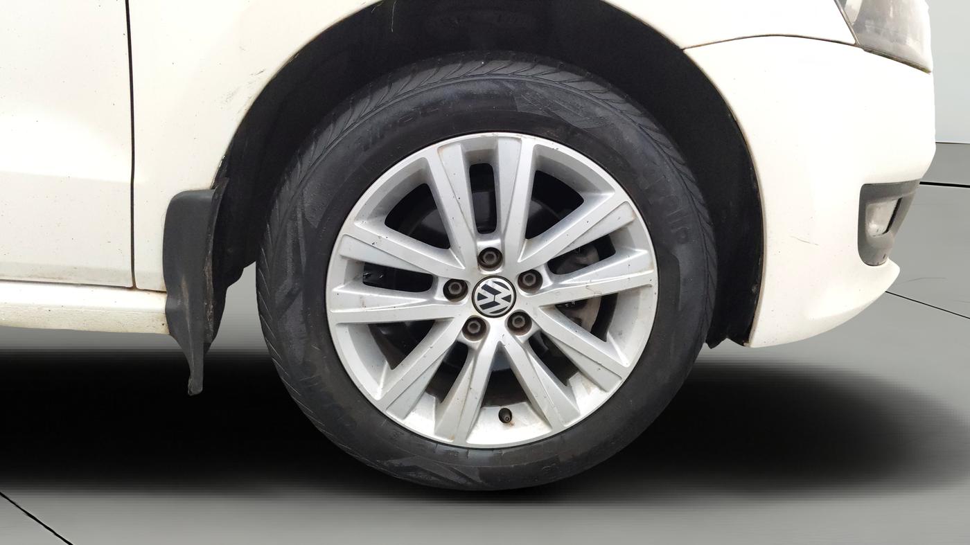 2014 Volkswagen Polo GT TSI AT, Petrol, Automatic, 89,070 km, Right Front Wheel