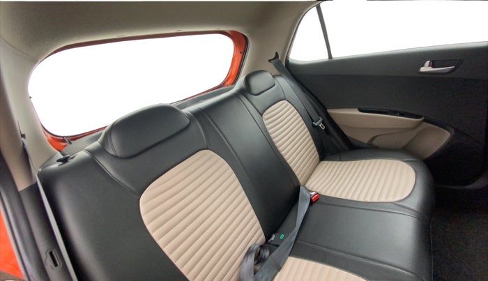 2018 Hyundai Grand i10 SPORTZ AT 1.2 KAPPA VTVT, Petrol, Automatic, 23,239 km, Right Side Rear Door Cabin