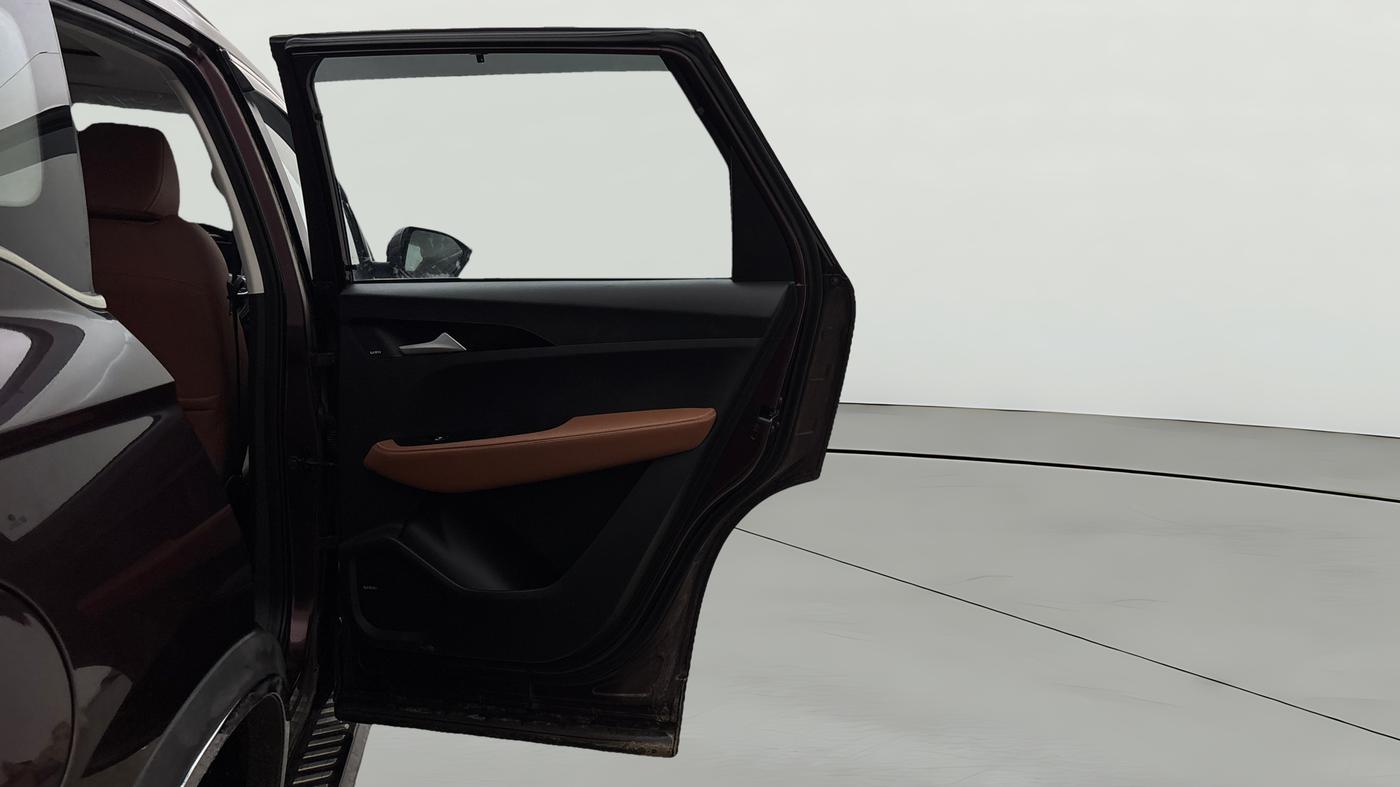 2022 MG HECTOR PLUS SHARP 1.5 PETROL TURBO CVT 6-STR, Petrol, Automatic, 39,063 km, RHS Rear Door