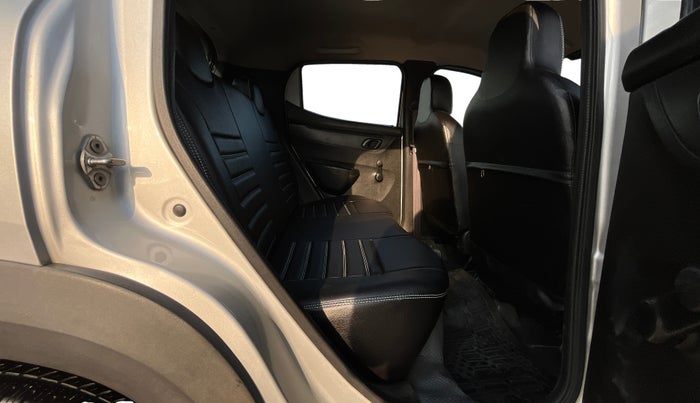 2017 Renault Kwid RXL, Petrol, Manual, 66,012 km, Right Side Rear Door Cabin