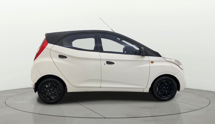 2017 Hyundai Eon MAGNA +, Petrol, Manual, 65,107 km, Right Side View