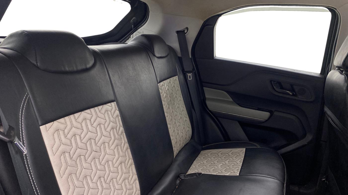 2023 Tata PUNCH ADVENTURE MT, Petrol, Manual, 35,654 km, Right Side Rear Door Cabin