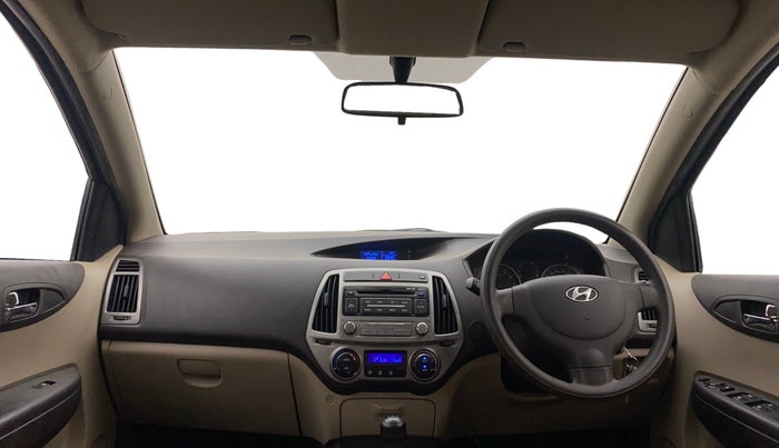 2014 Hyundai i20 MAGNA 1.2, Petrol, Manual, 40,677 km, Dashboard