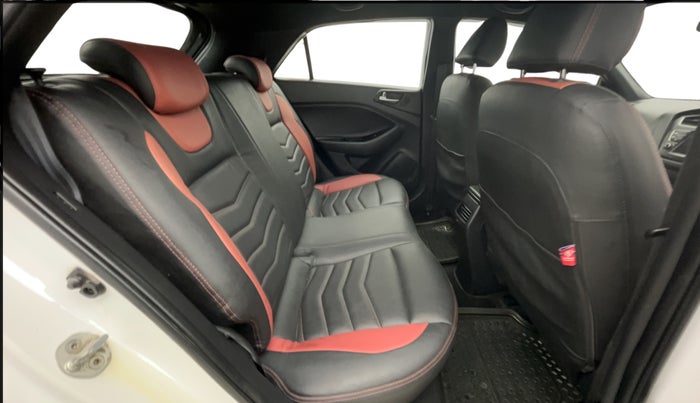 2018 Hyundai Elite i20 ASTA 1.2 DUAL TONE, Petrol, Manual, 75,068 km, Right Side Rear Door Cabin