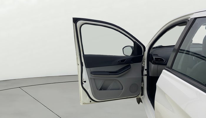 2023 Tata Tiago XTA PETROL, Petrol, Automatic, 36,743 km, LHS Front Door