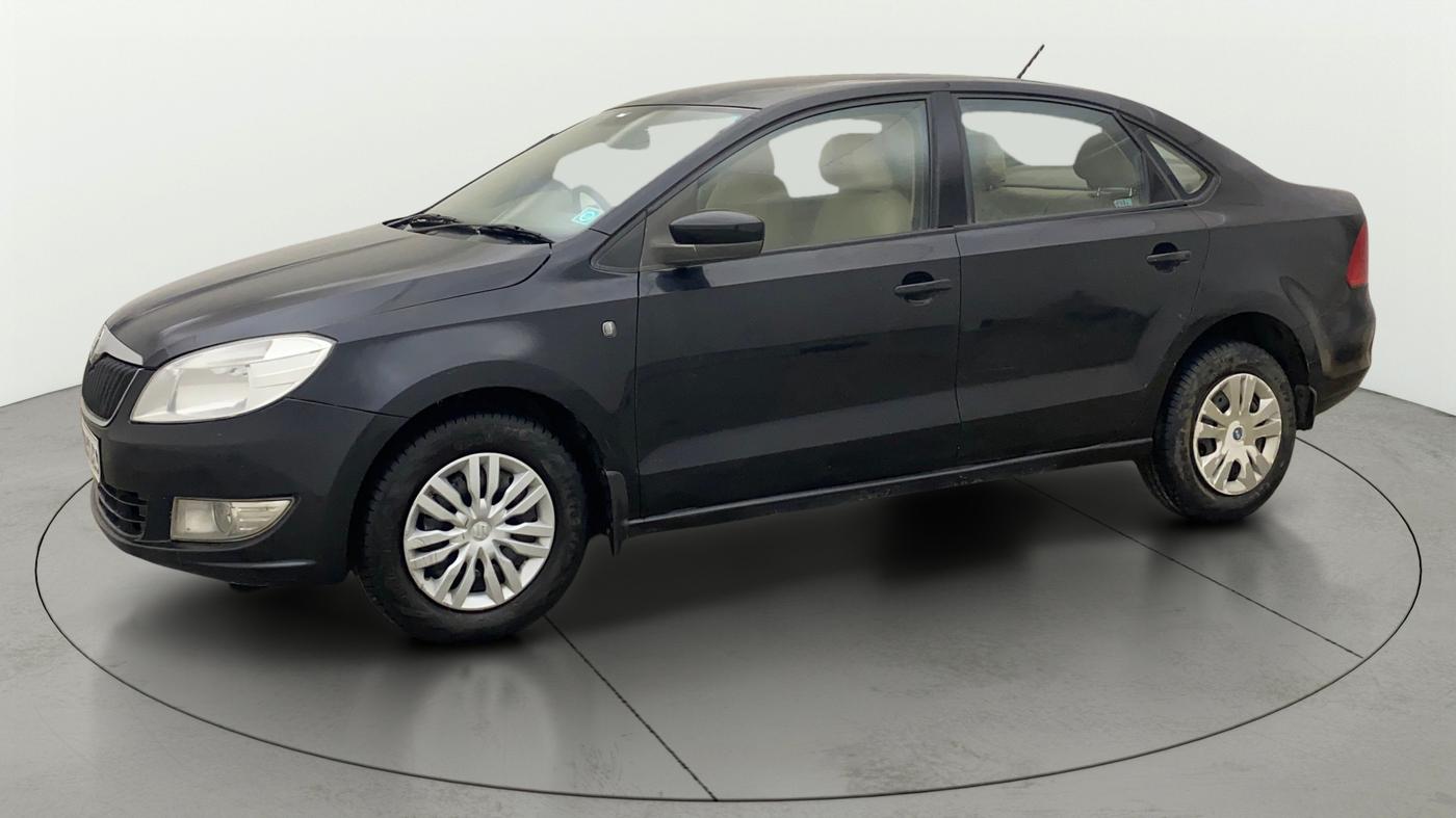 2013 Skoda Rapid AMBITION 1.6 TDI CR MT PLUS, Diesel, Manual, 92,633 km, Left Front Diagonal