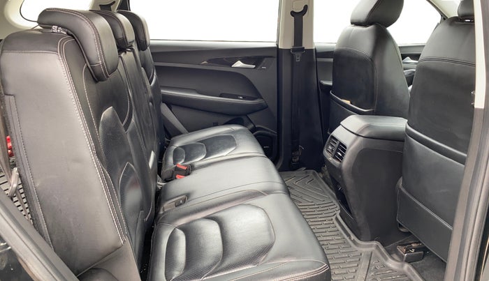 2020 MG HECTOR SHARP HYBRID 1.5 PETROL, Petrol, Manual, 81,698 km, Right Side Rear Door Cabin