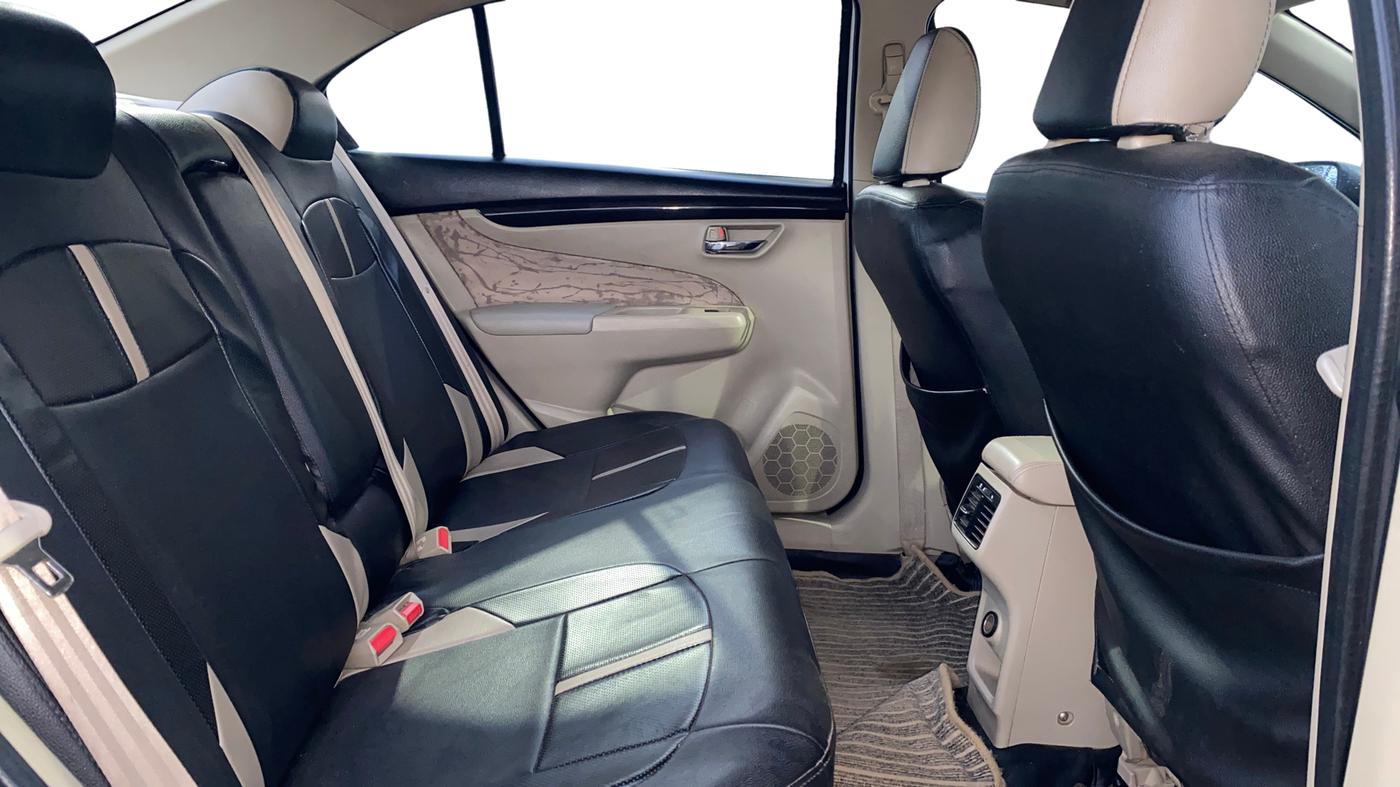 2018 Maruti Ciaz DELTA 1.4 MT PETROL, Petrol, Manual, 62,393 km, Right Side Rear Door Cabin