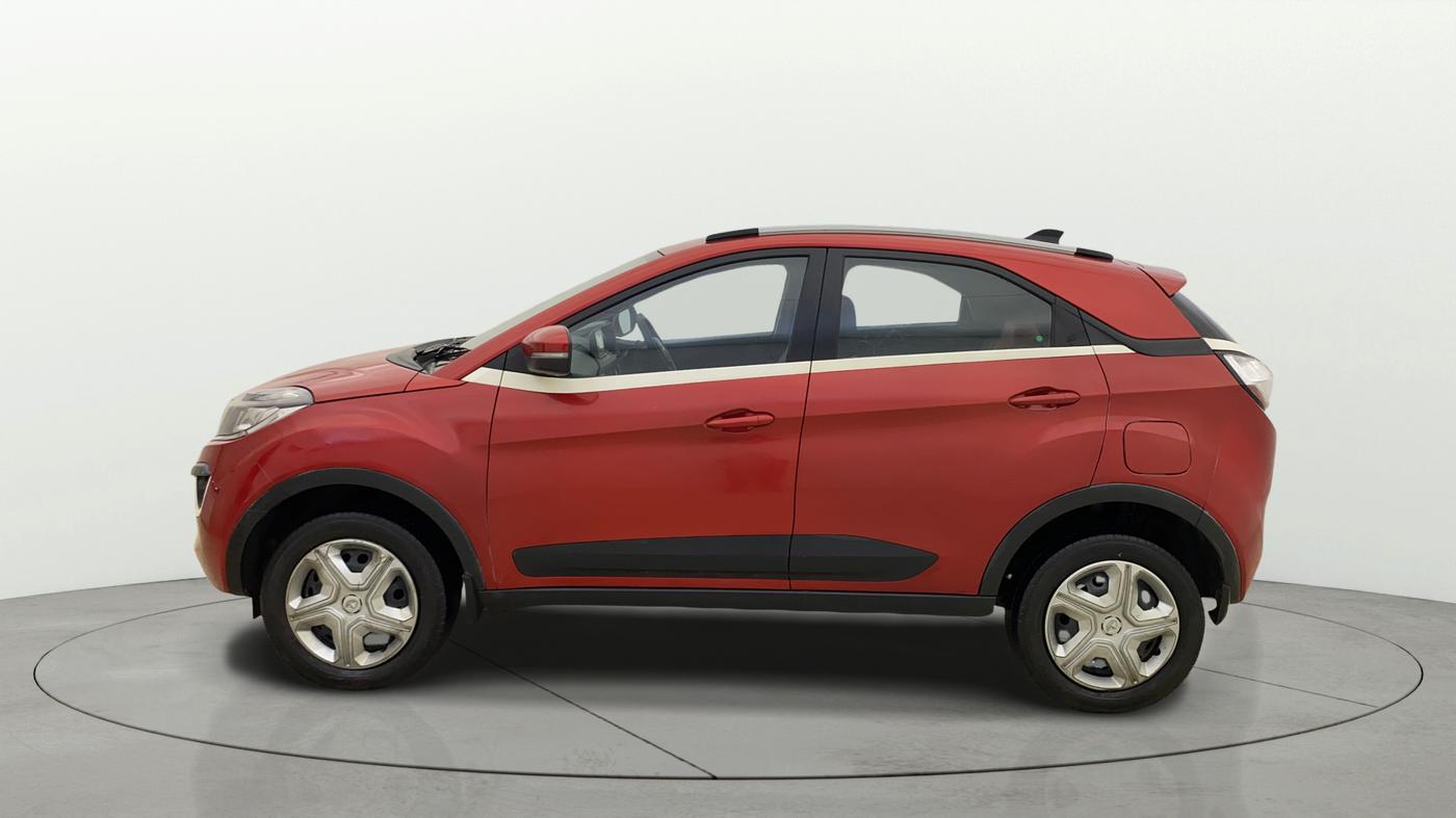 2018 Tata NEXON XZ PETROL, Petrol, Manual, 40,750 km, Left Side