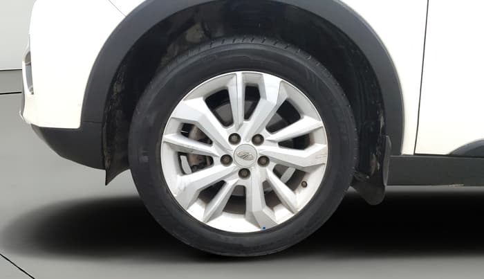2022 Mahindra XUV300 W8 1.2 PETROL, Petrol, Manual, 39,574 km, Left Front Wheel