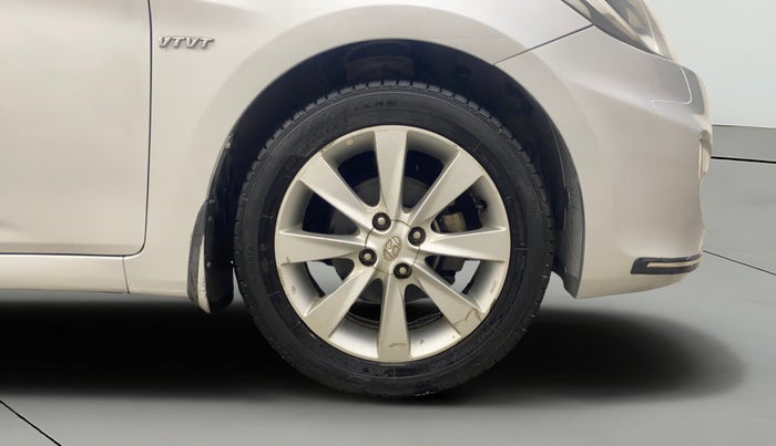 2013 Hyundai Verna FLUIDIC 1.6 VTVT SX, Petrol, Manual, 70,493 km, Right Front Wheel