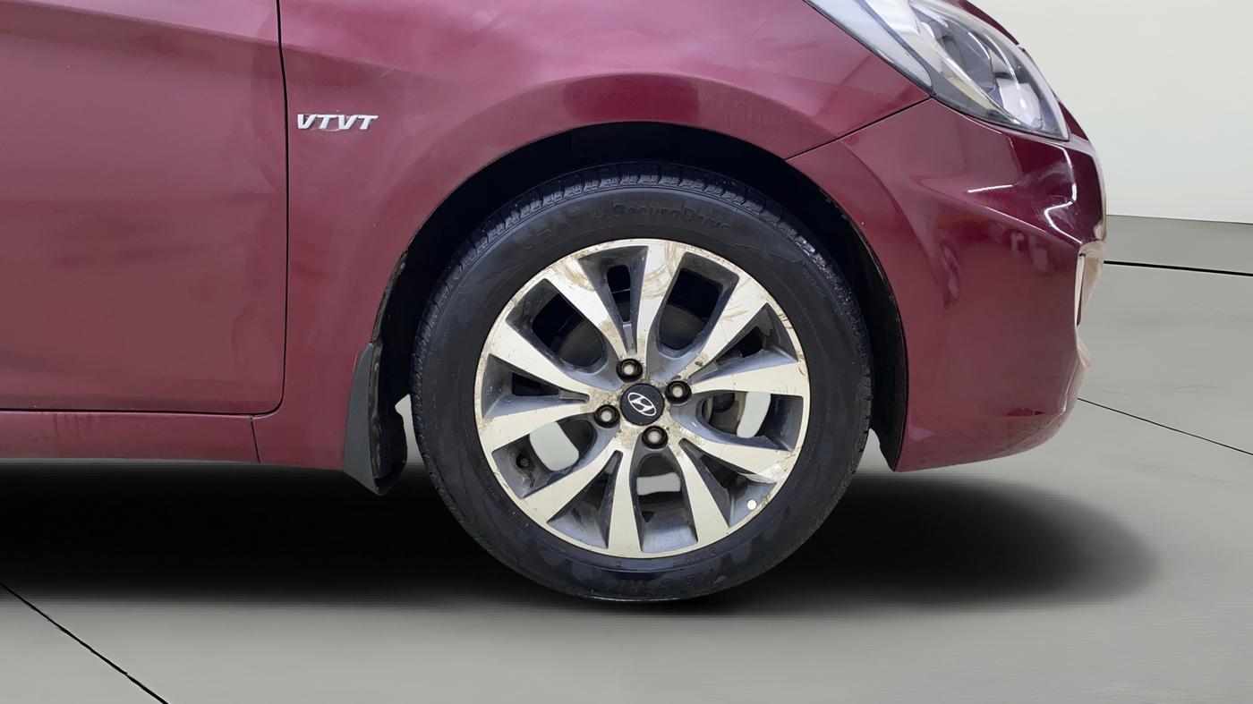 2014 Hyundai Verna FLUIDIC 1.4 VTVT CX, Petrol, Manual, 38,338 km, Right Front Wheel