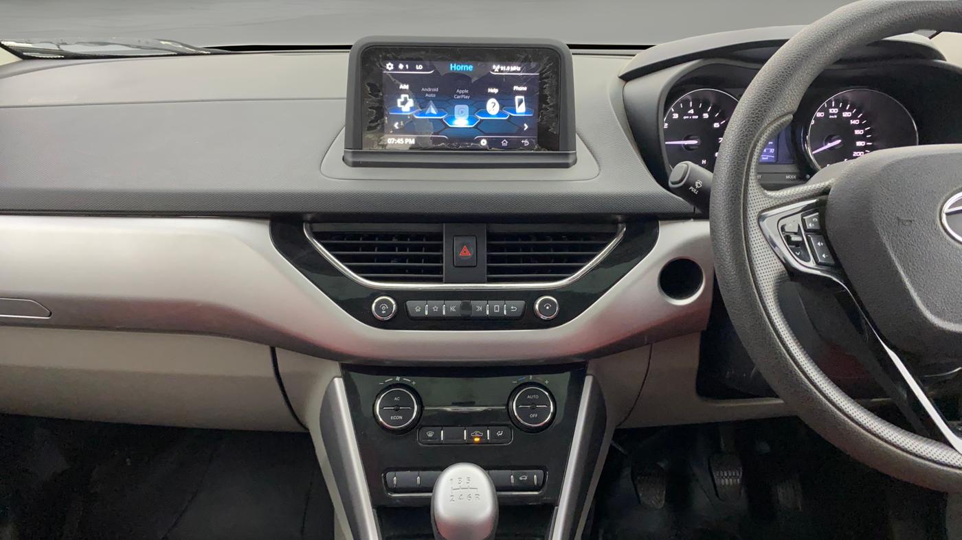 2018 Tata NEXON XZ PETROL, Petrol, Manual, 40,750 km, Air Conditioner