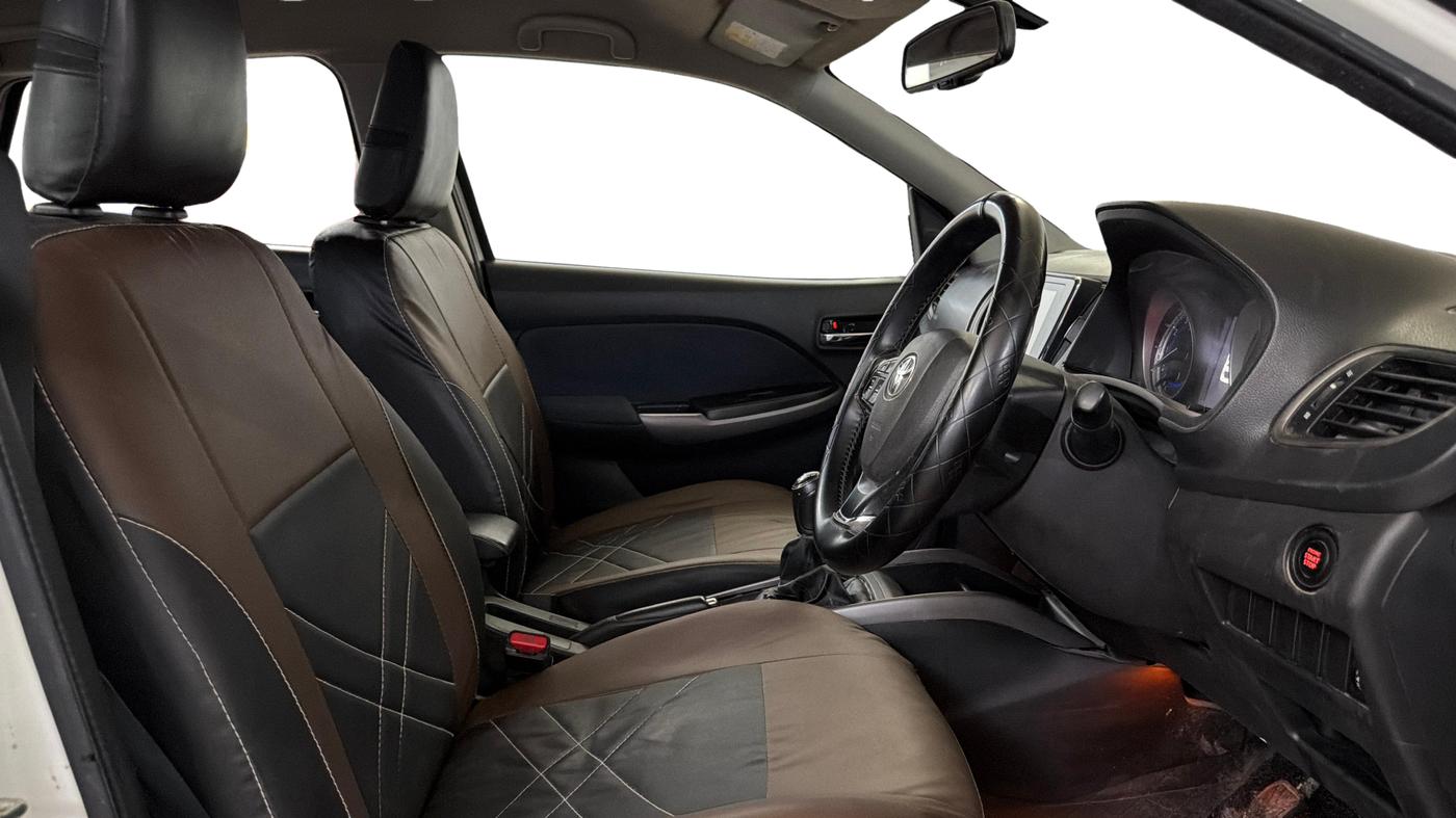 2020 Toyota Glanza G, Petrol, Manual, 71,713 km, Right Side Front Door Cabin