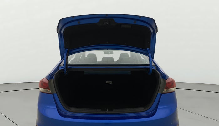 2017 Hyundai New Elantra 2.0 SX MT PETROL, Petrol, Manual, 48,625 km, Boot Door Open