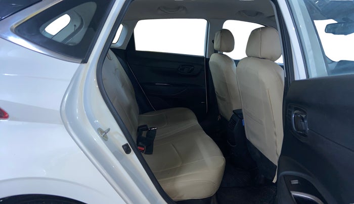 2021 Hyundai NEW I20 ASTA 1.0 TURBO DCT DUAL TONE, Petrol, Automatic, 45,985 km, Right Side Rear Door Cabin