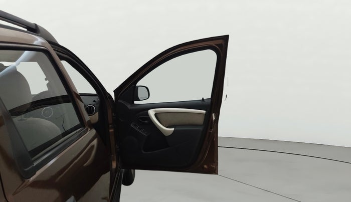 2013 Renault Duster RXL PETROL, Petrol, Manual, 23,481 km, RHS Front Door