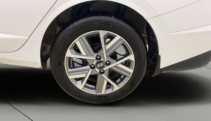 2025 Hyundai Verna SX(O) 1.5 MPI IVT , Petrol, Automatic, 10,850 km, Left Rear Wheel