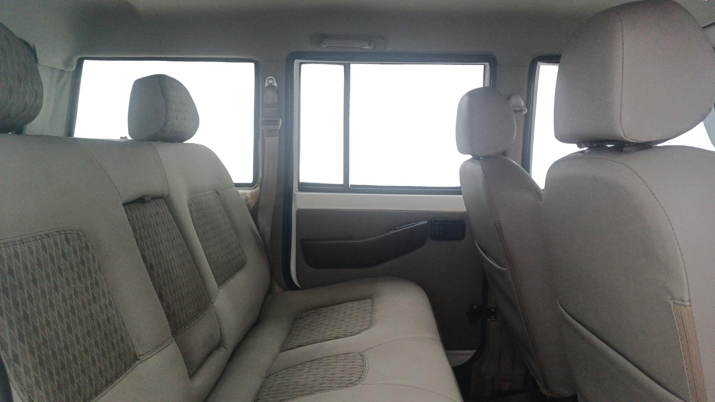 2022 Mahindra Bolero B6 (O), Diesel, Manual, 87,372 km, Right Side Rear Door Cabin