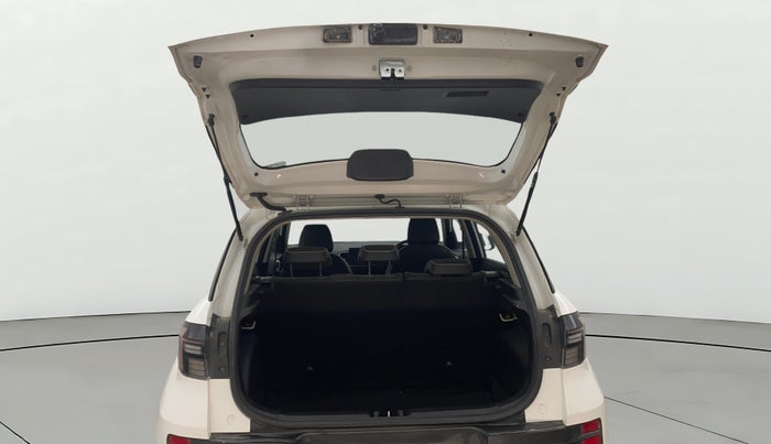 2023 Hyundai VENUE SX (O) 1.0 TURBO DCT, Petrol, Automatic, 20,814 km, Boot Door Open