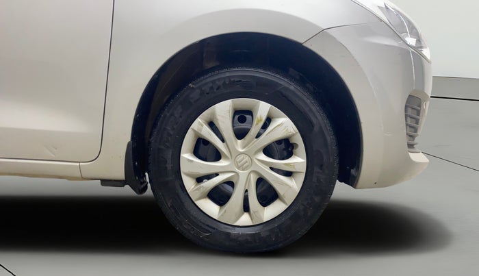 2019 Maruti Swift VXI, Petrol, Manual, 83,411 km, Right Front Wheel