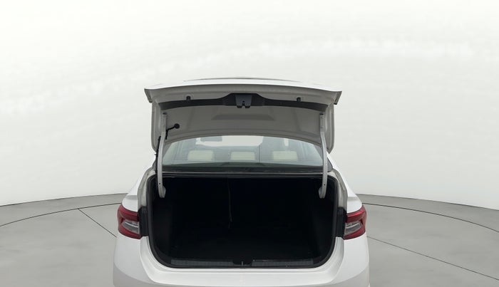 2022 Skoda SLAVIA AMBITION 1.0L TSI AT, Petrol, Automatic, 36,756 km, Boot Door Open