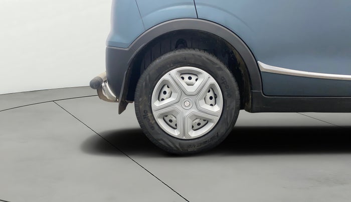 2021 Mahindra XUV300 W4 1.2 PETROL, Petrol, Manual, 54,726 km, Right Rear Wheel