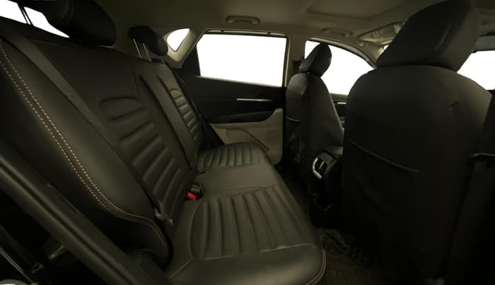 2022 KIA SONET HTX ANNIVERSARY EDITION 1.0 IMT, Petrol, Manual, 49,459 km, Right Side Rear Door Cabin