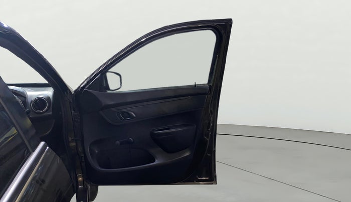 2017 Renault Kwid RXL 1.0, Petrol, Manual, 27,237 km, RHS Front Door