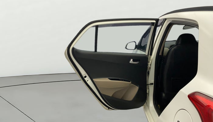 2017 Hyundai Grand i10 SPORTZ (O) 1.2 KAPPA VTVT, Petrol, Manual, 65,818 km, LHS Rear Door