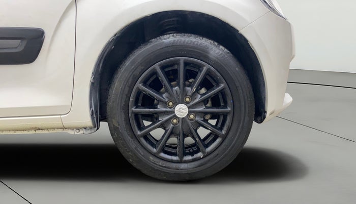 2017 Maruti IGNIS DELTA 1.2 AMT, Petrol, Automatic, 8,459 km, Right Front Wheel