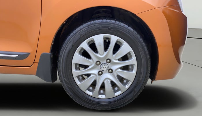 2017 Maruti Baleno ALPHA PETROL 1.2, Petrol, Manual, 1,04,076 km, Right Front Wheel