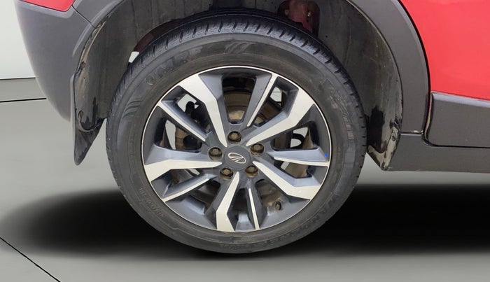 2021 Mahindra XUV300 W8 (O) 1.2 PETROL AMT, Petrol, Automatic, 59,338 km, Right Rear Wheel