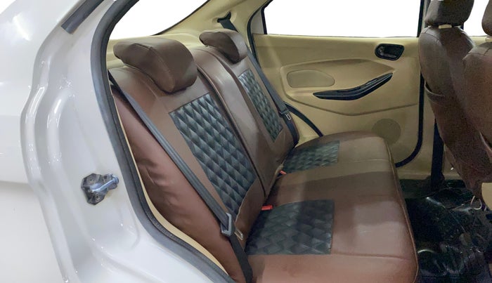 2017 Ford Figo Aspire TITANIUM 1.2 PETROL, Petrol, Manual, 52,248 km, Right Side Rear Door Cabin