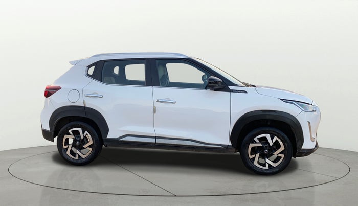 2021 Nissan MAGNITE XV PREMIUM, Petrol, Manual, 81,633 km, Right Side View